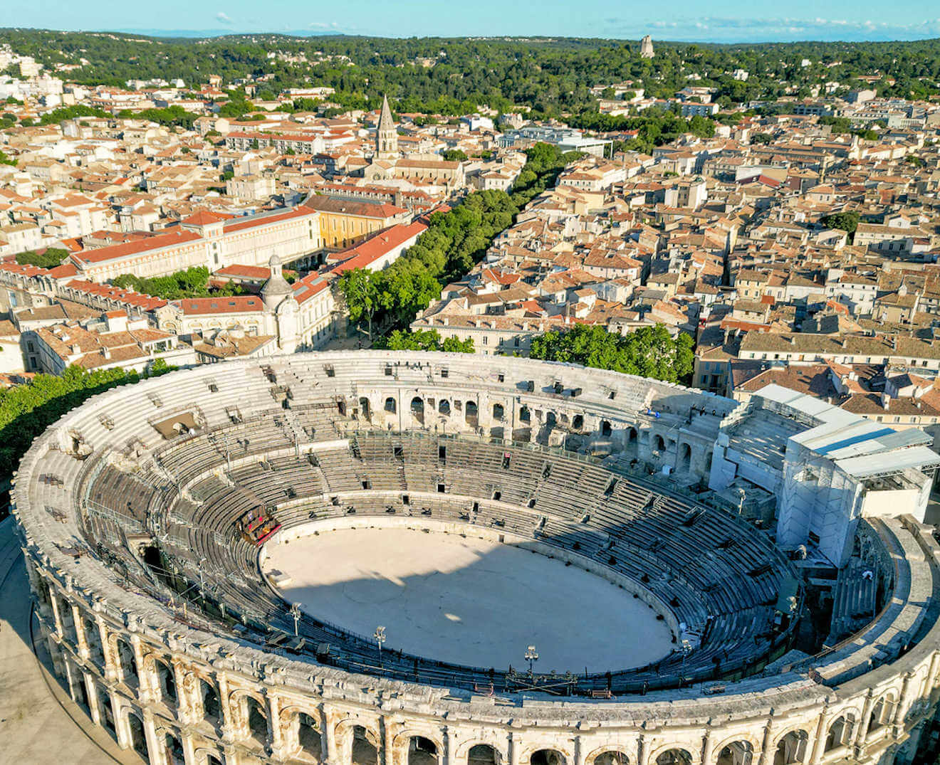 Nîmes